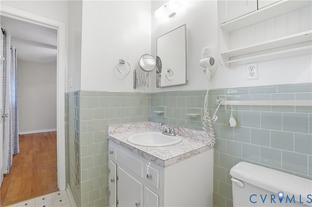 9154 Avondale Dr, Mechanicsville, VA 23116