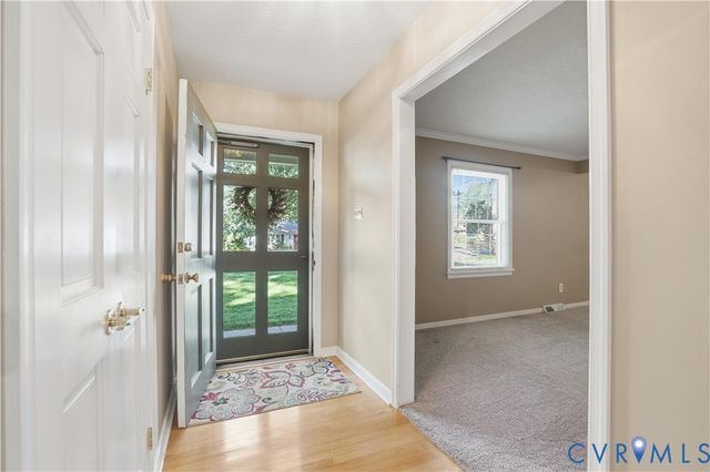 9154 Avondale Dr, Mechanicsville, VA 23116