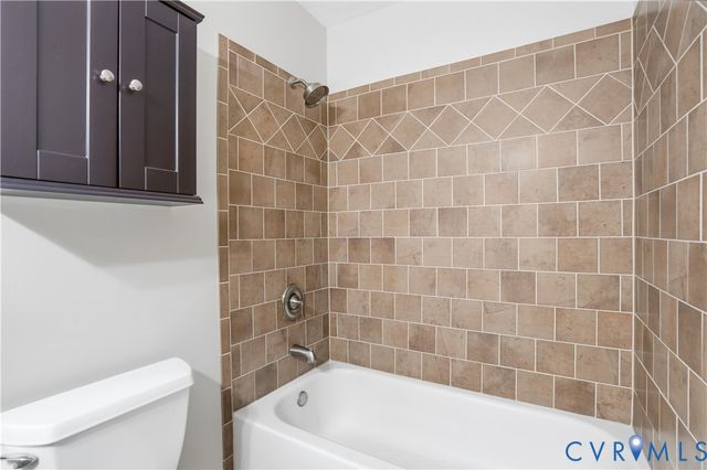 9154 Avondale Dr, Mechanicsville, VA 23116
