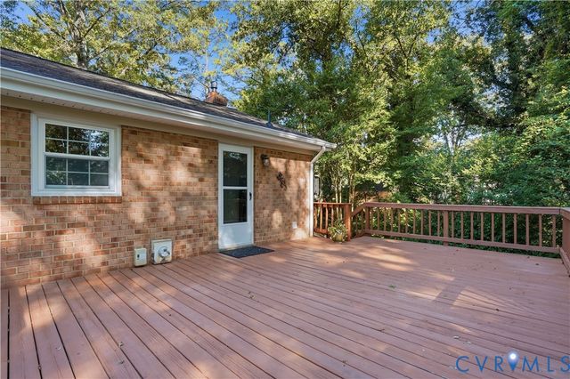 9154 Avondale Dr, Mechanicsville, VA 23116