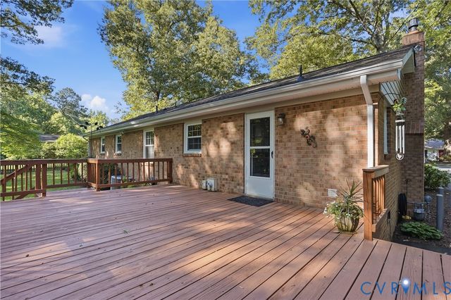 9154 Avondale Dr, Mechanicsville, VA 23116