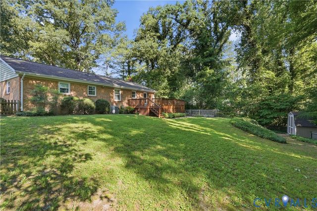 9154 Avondale Dr, Mechanicsville, VA 23116