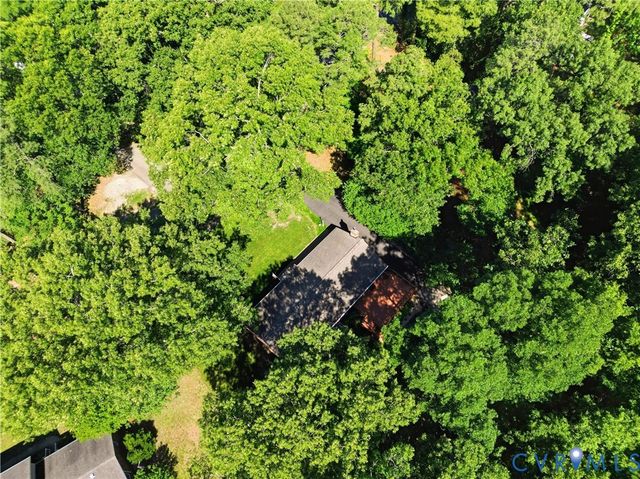 9154 Avondale Dr, Mechanicsville, VA 23116