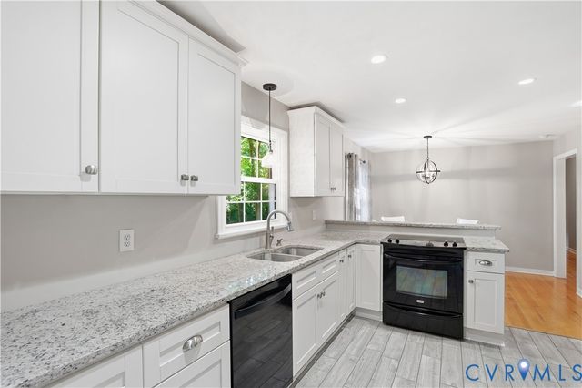 9154 Avondale Dr, Mechanicsville, VA 23116