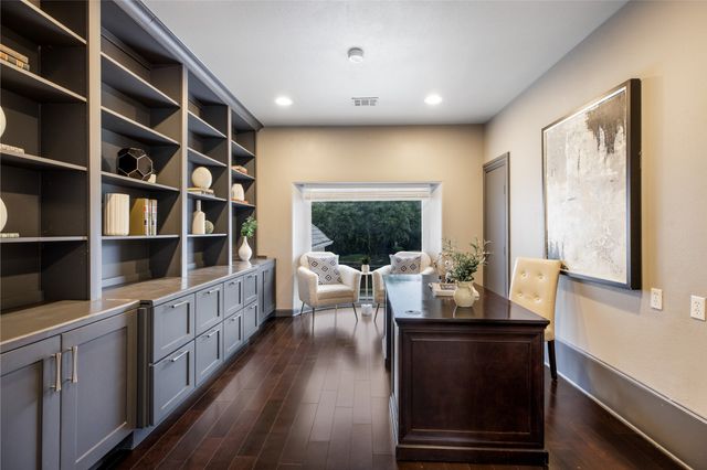 4616 Windsor Ridge Drive, Irving, TX 75038