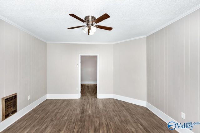 512 Oshaughnessy Avenue NE, Huntsville, AL 35801