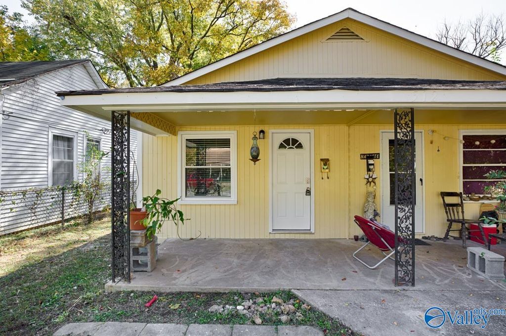 512 Oshaughnessy Avenue NE, Huntsville, AL 35801