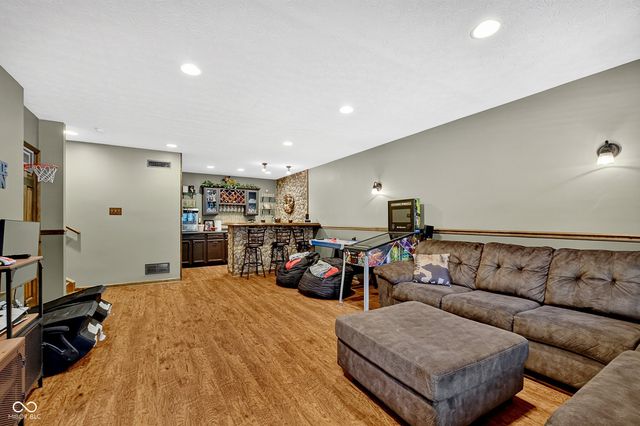 4859 Cedar Branch Court, Indianapolis, IN 46234
