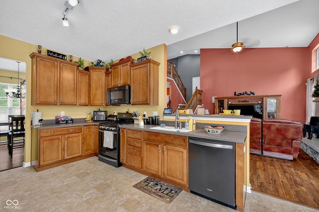 4859 Cedar Branch Court, Indianapolis, IN 46234
