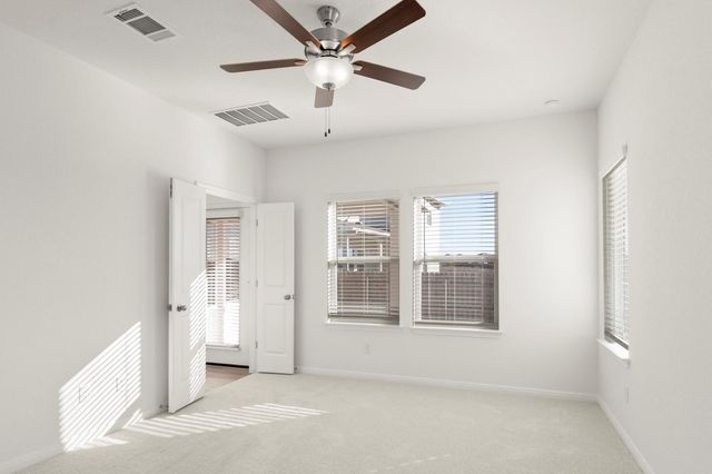 505 Yellow Ribbon TRL, Jarrell, TX 76537