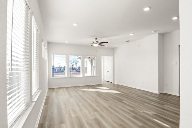 505 Yellow Ribbon TRL, Jarrell, TX 76537