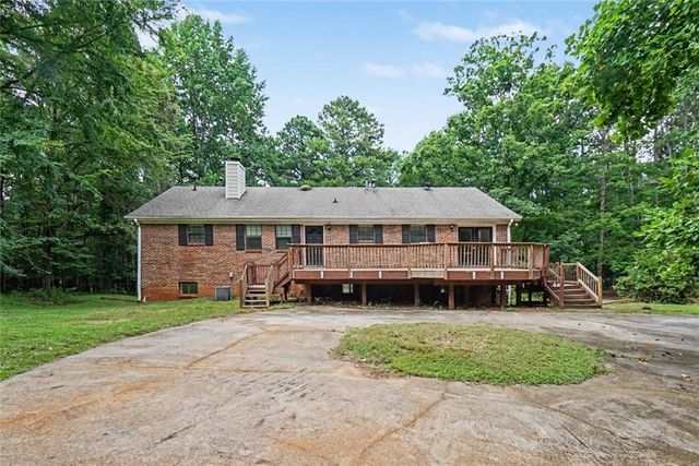 415 Grist Mill Drive E, Acworth, GA 30101