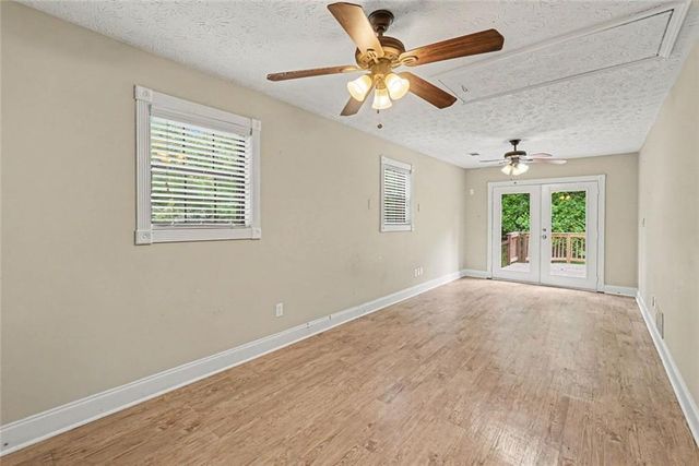 415 Grist Mill Drive E, Acworth, GA 30101