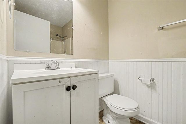 415 Grist Mill Drive E, Acworth, GA 30101