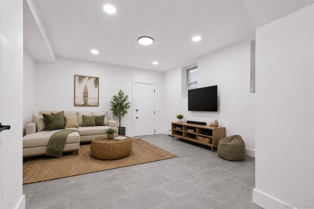 157-12 110th Avenue, Jamaica, NY 11433