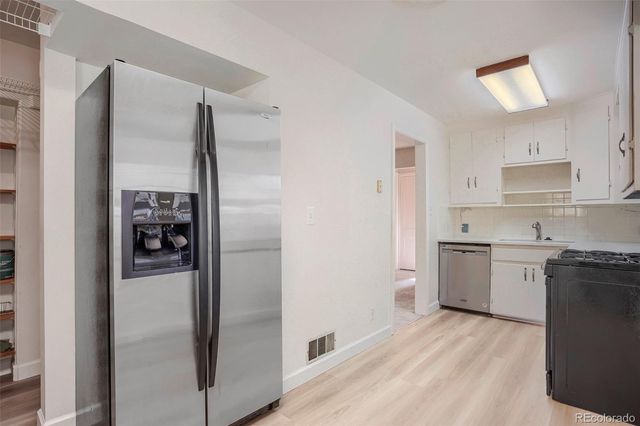 7944 W 17th Avenue, Lakewood, CO 80214