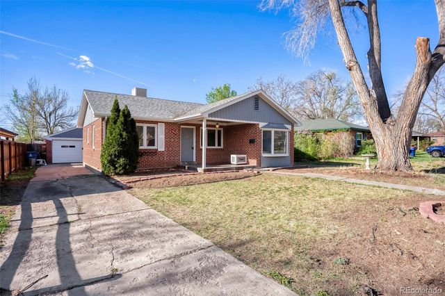 7944 W 17th Avenue, Lakewood, CO 80214