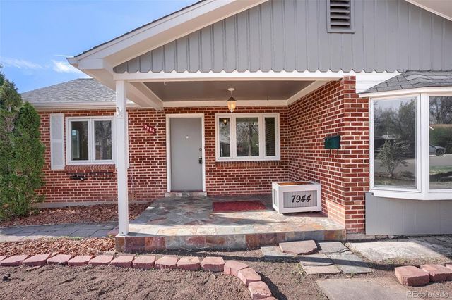 7944 W 17th Avenue, Lakewood, CO 80214