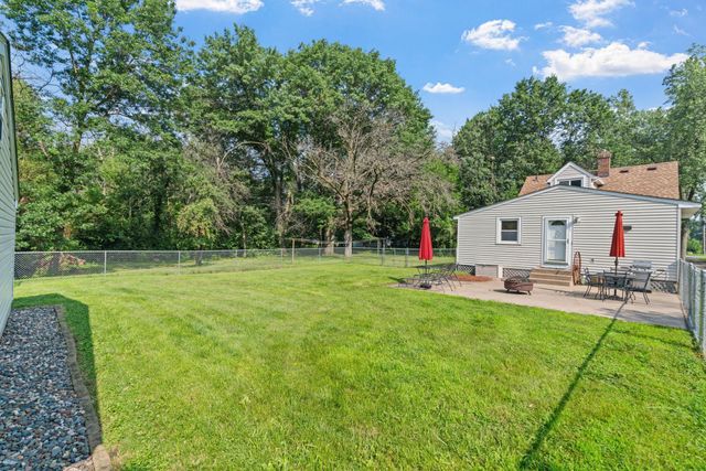 1200 89th Avenue NE, Blaine, MN 55434