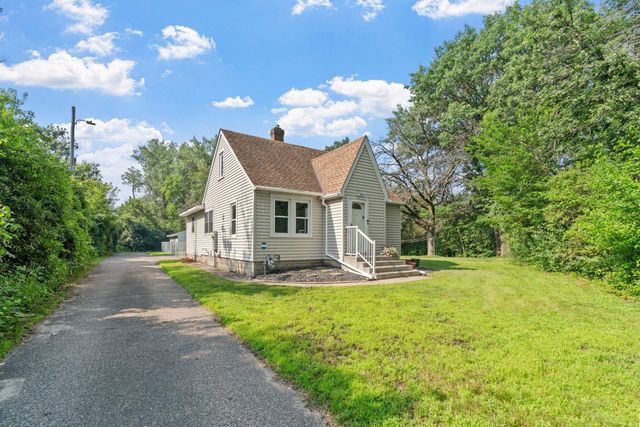 1200 89th Avenue NE, Blaine, MN 55434