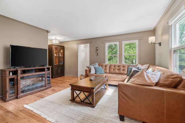 1200 89th Avenue NE, Blaine, MN 55434