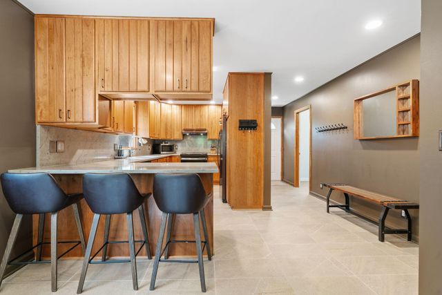 1200 89th Avenue NE, Blaine, MN 55434