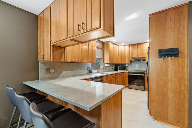 1200 89th Avenue NE, Blaine, MN 55434