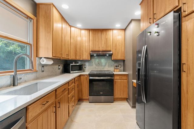 1200 89th Avenue NE, Blaine, MN 55434
