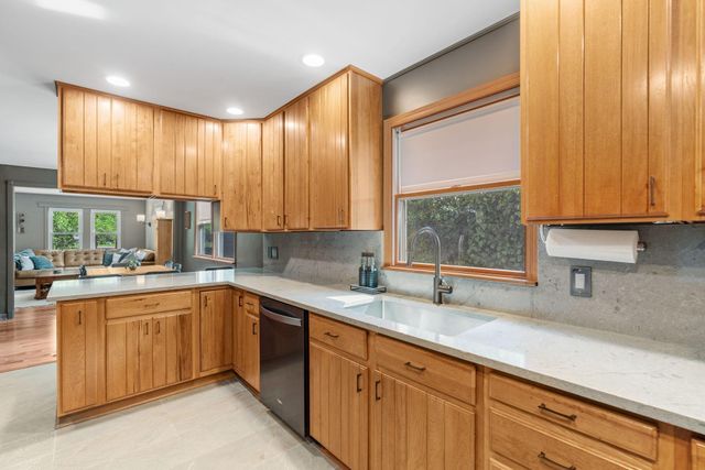 1200 89th Avenue NE, Blaine, MN 55434
