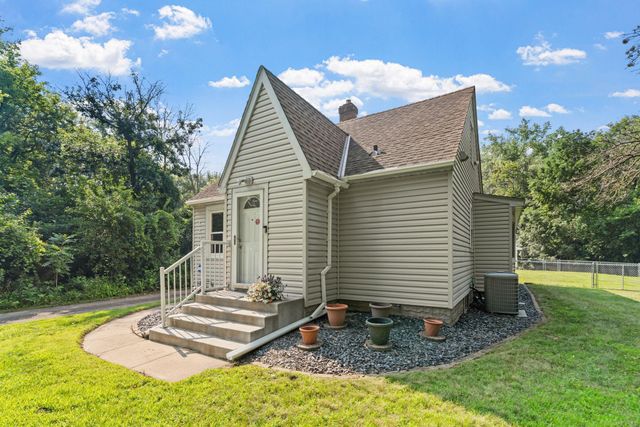 1200 89th Avenue NE, Blaine, MN 55434
