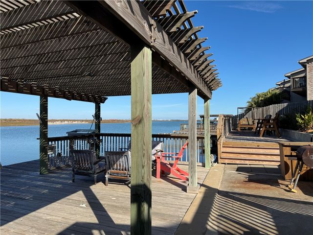 15217 LEEWARD Dr 4B, Corpus Christi, TX 78418