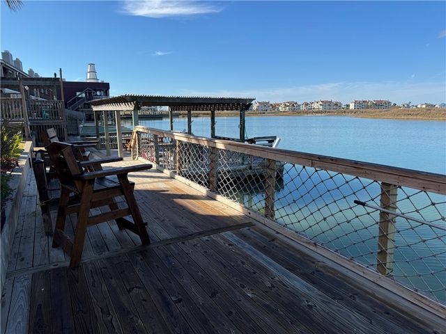 15217 LEEWARD Dr 4B, Corpus Christi, TX 78418