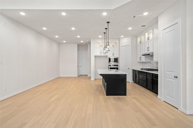 2638 Woodforest Parkway N, Montgomery, TX 77316