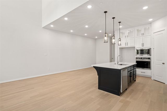 2638 Woodforest Parkway N, Montgomery, TX 77316