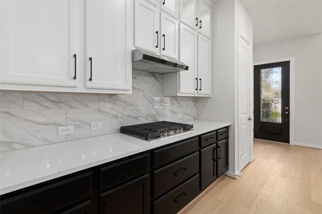 2638 Woodforest Parkway N, Montgomery, TX 77316