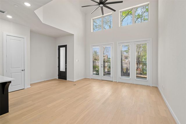 2638 Woodforest Parkway N, Montgomery, TX 77316