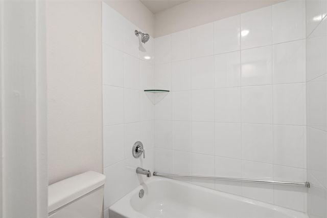 2638 Woodforest Parkway N, Montgomery, TX 77316