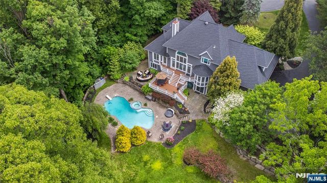 7 Briscoe, Ringwood, NJ 07456