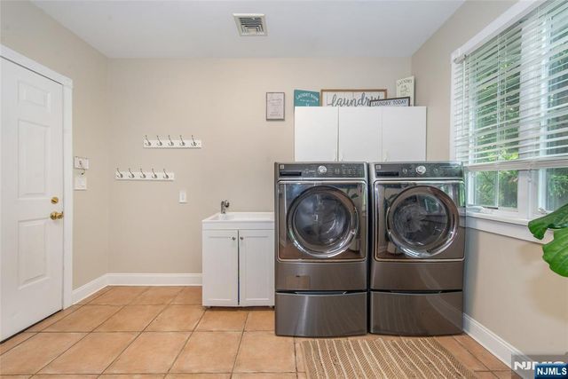 7 Briscoe, Ringwood, NJ 07456