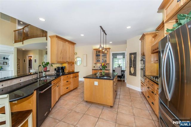 7 Briscoe, Ringwood, NJ 07456