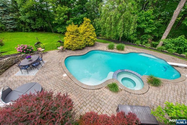 7 Briscoe, Ringwood, NJ 07456