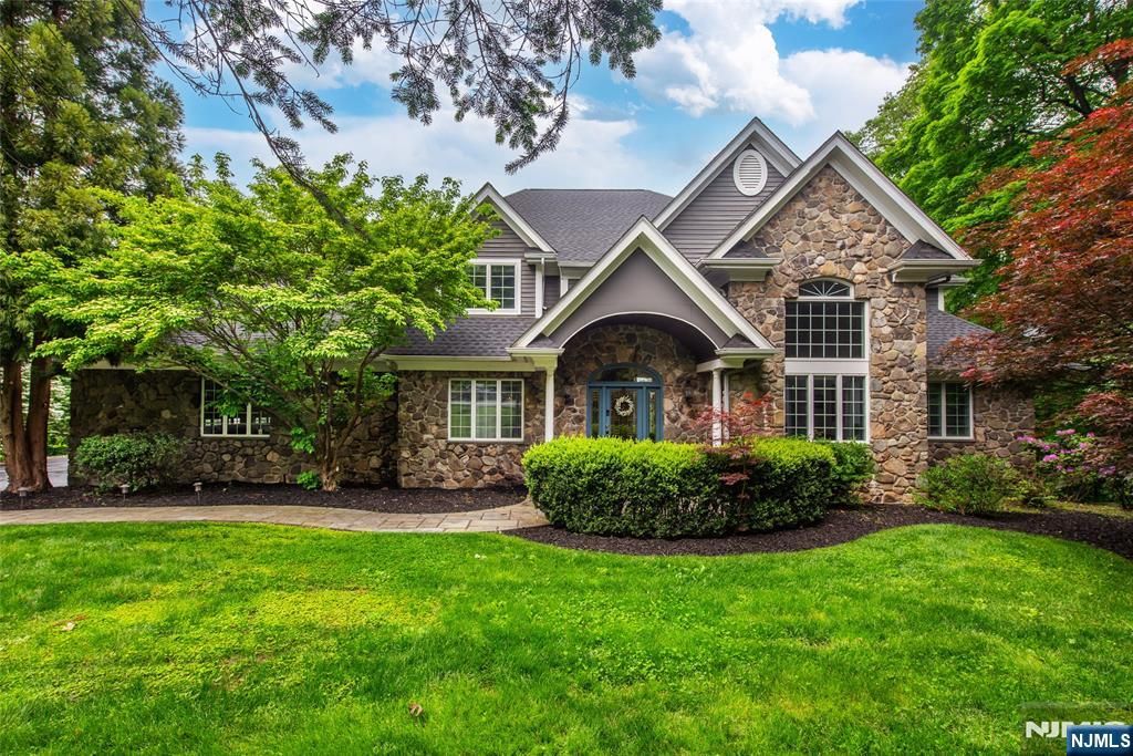 7 Briscoe, Ringwood, NJ 07456