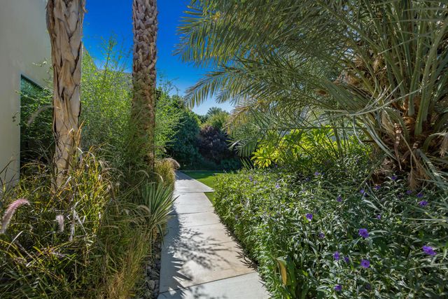 46370 Cameo Palms Drive, La Quinta, CA 92253