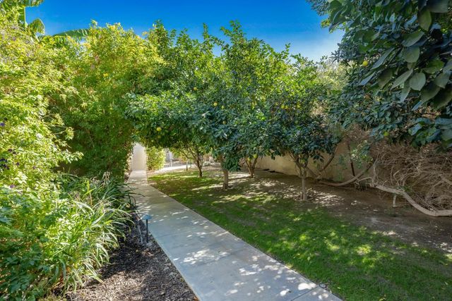 46370 Cameo Palms Drive, La Quinta, CA 92253