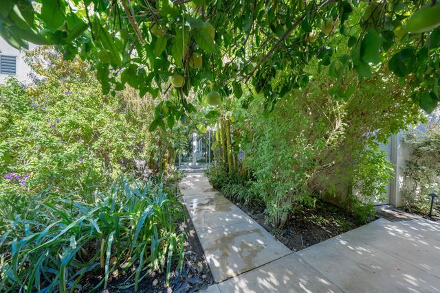 46370 Cameo Palms Drive, La Quinta, CA 92253