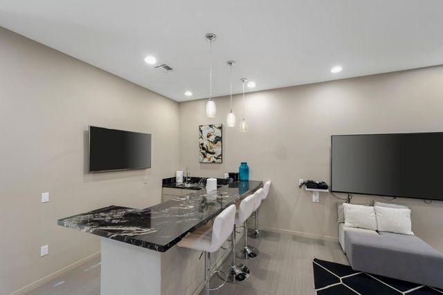 46370 Cameo Palms Drive, La Quinta, CA 92253