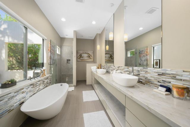 46370 Cameo Palms Drive, La Quinta, CA 92253