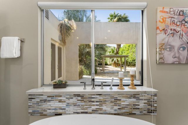 46370 Cameo Palms Drive, La Quinta, CA 92253