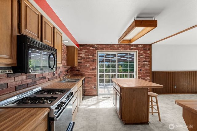 2169 Ponderosa Drive SE, Port Orchard, WA 98366