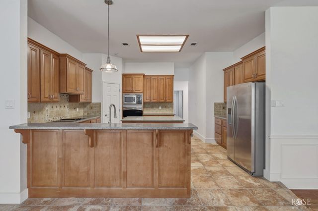 1628 Country Club Road, San Angelo, TX 76904